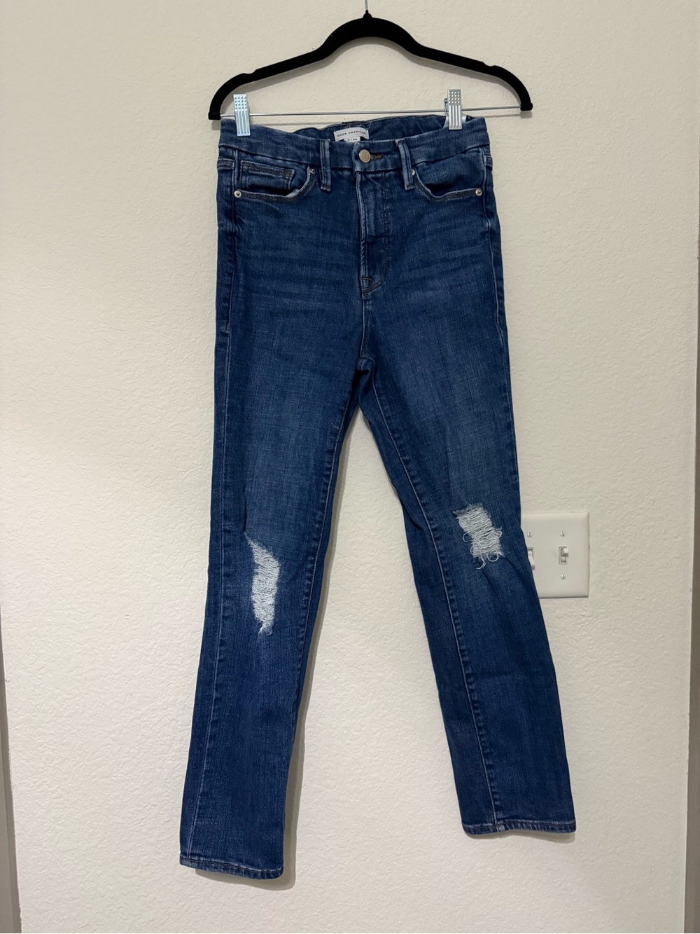 Good American Good Classic high-rise slim fit jeans with Knee Rips